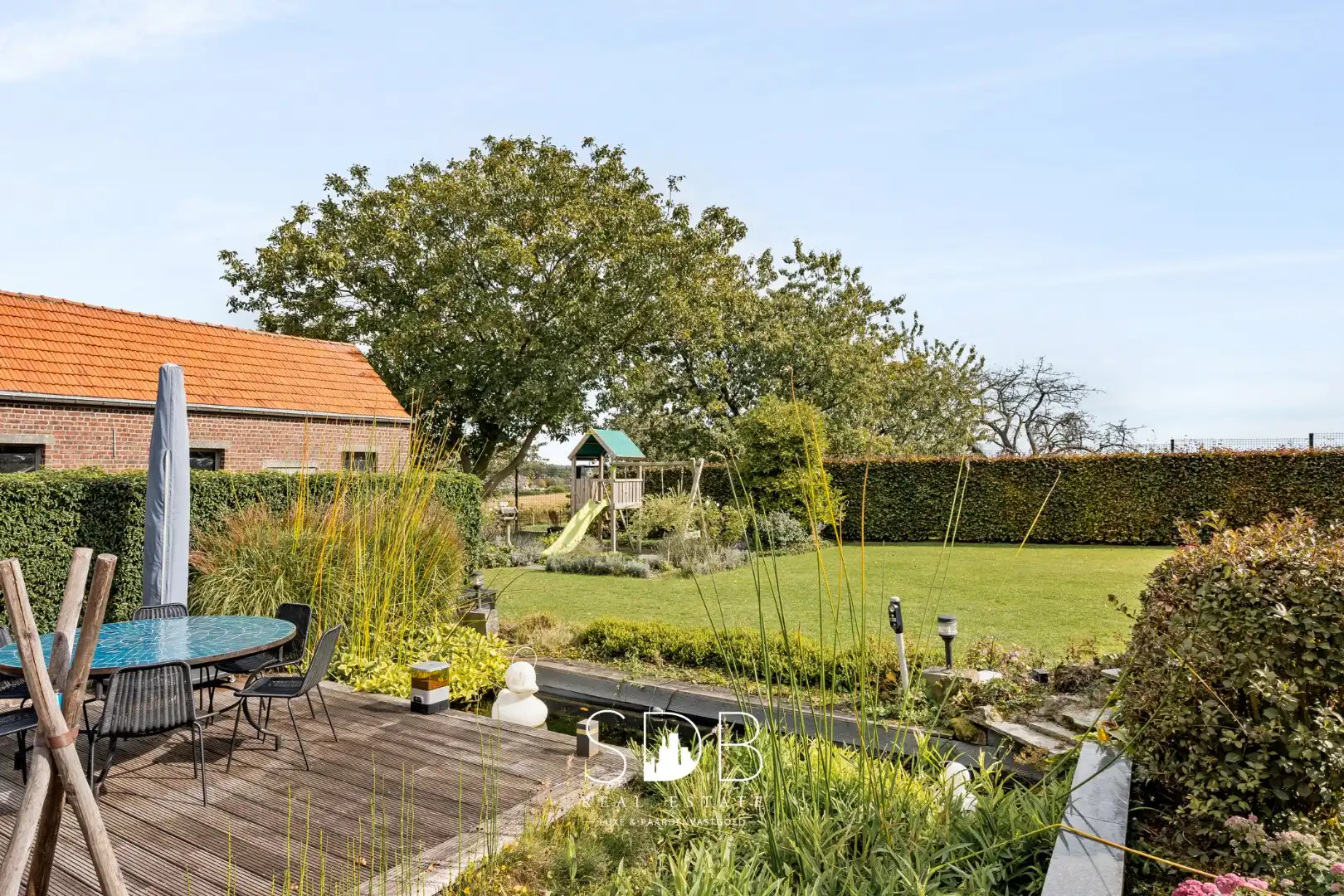 Prachtige landelijke hoeve woning met gezinstuin en graslanden op 1hectare foto 26