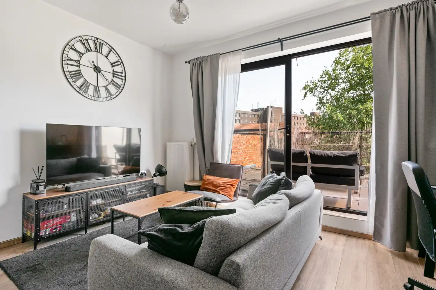 1 slaapkamer appartement met terras in Deurne! foto 5