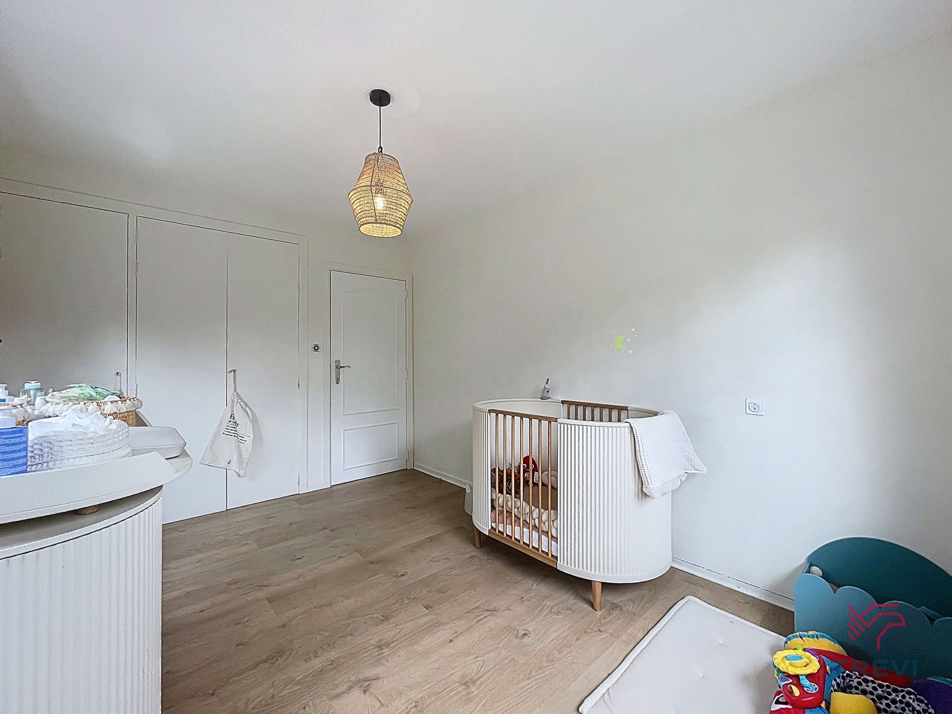 Charmant vrijstaand huis met tuin foto 19