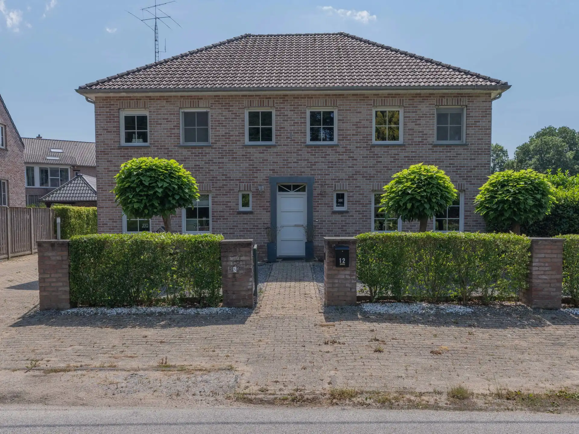 Huis te koop foto {{pictureIndex}}