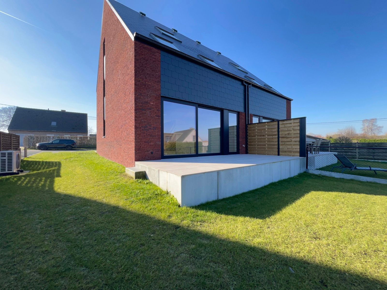 Prachtige woning met 4 slaapkamers foto 2