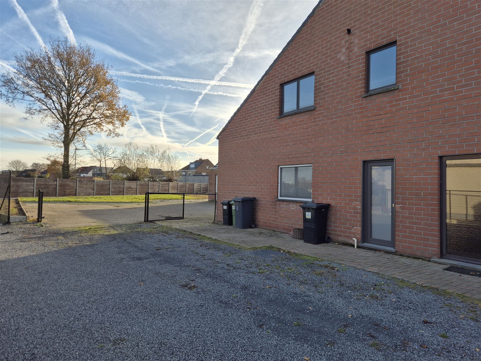 Handelsruimte met aansluitend appartement foto 20