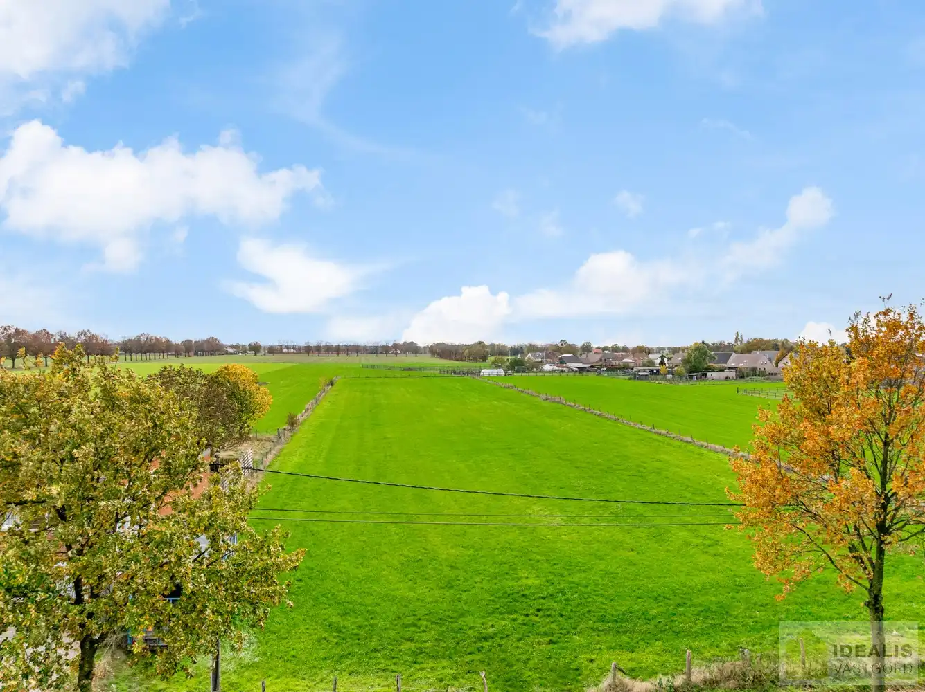 Landbouwgrond met een oppervlakte van 93a 50ca. De grond is centraal gelegen t.o.v. het centrum van Peer, Meeuwen (Oudsbergen) en Houthalen-Helchteren. foto 3
