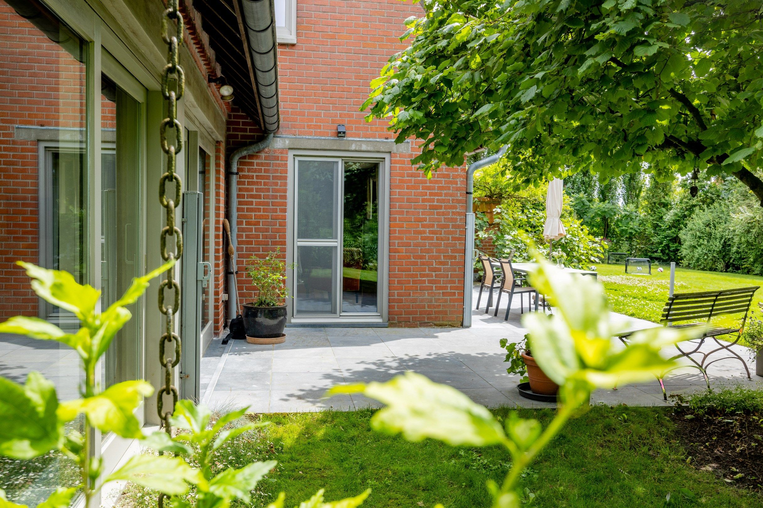 CHARMEVOLLE VILLA OP 1.929 M² MET ZWEMBAD foto 18