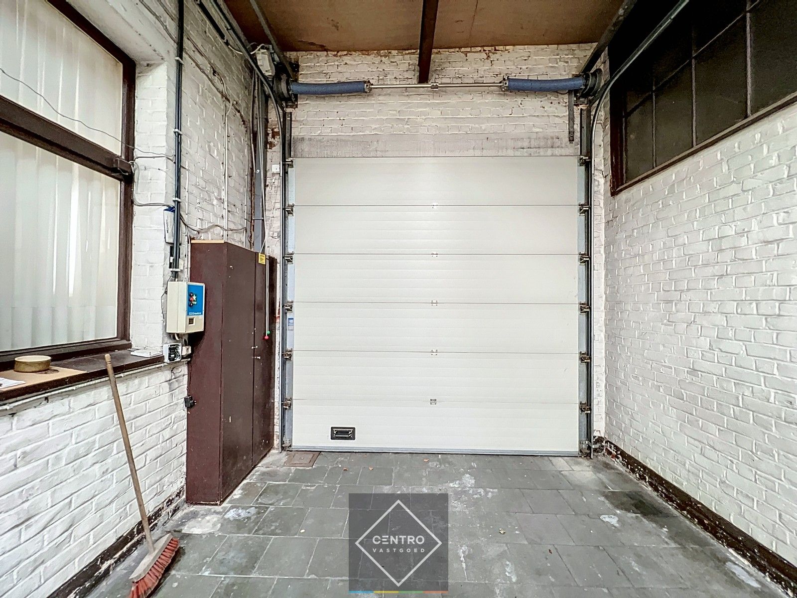 Statige burgerwoning (7 slpks !) met LOODS van 320m² TE KOOP in centrum van Roeselare. foto 5