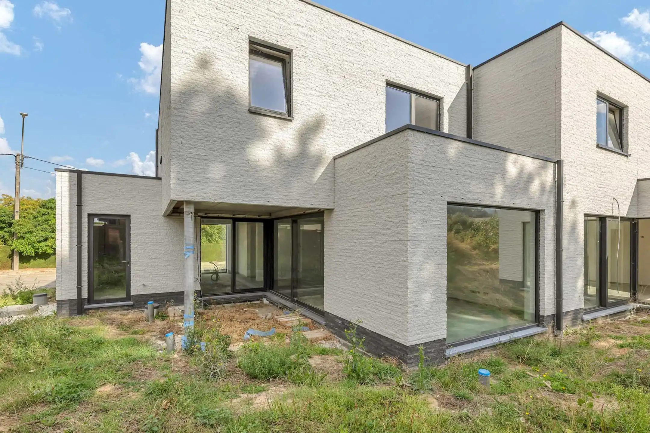 Nieuwbouwwoning  met 3 slaapkamers foto 17