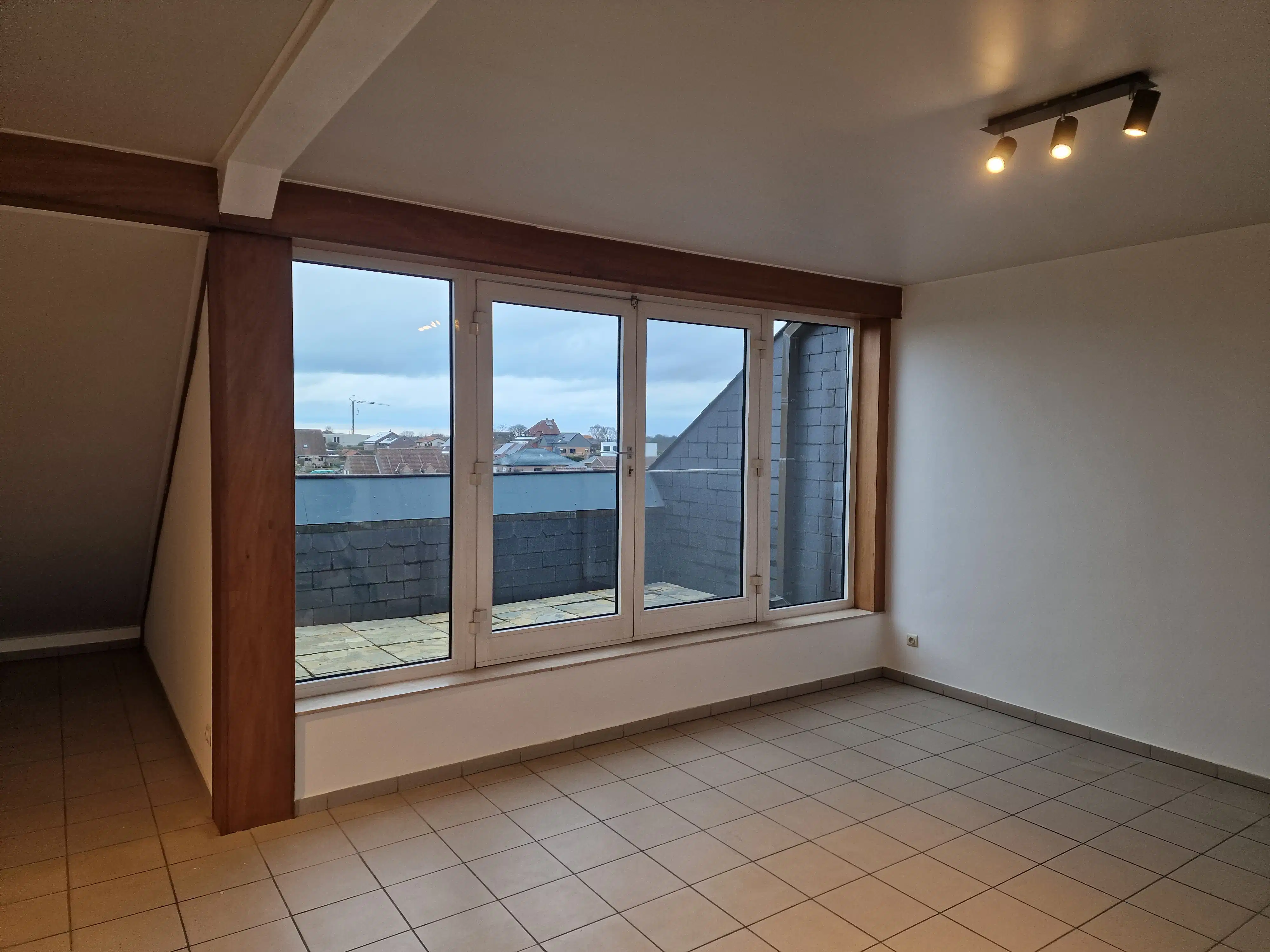 Zeer ruim Lichtrijk Penthouse van 160 m²  3slpk. foto 9