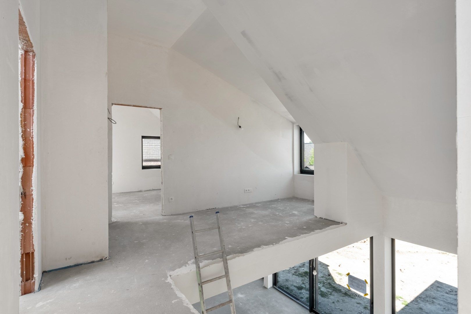 Exclusieve halfvrijstaande woning te koop na transformatie van bestaande hoeve naar 2 casco+ BEN-woningen!  foto 17