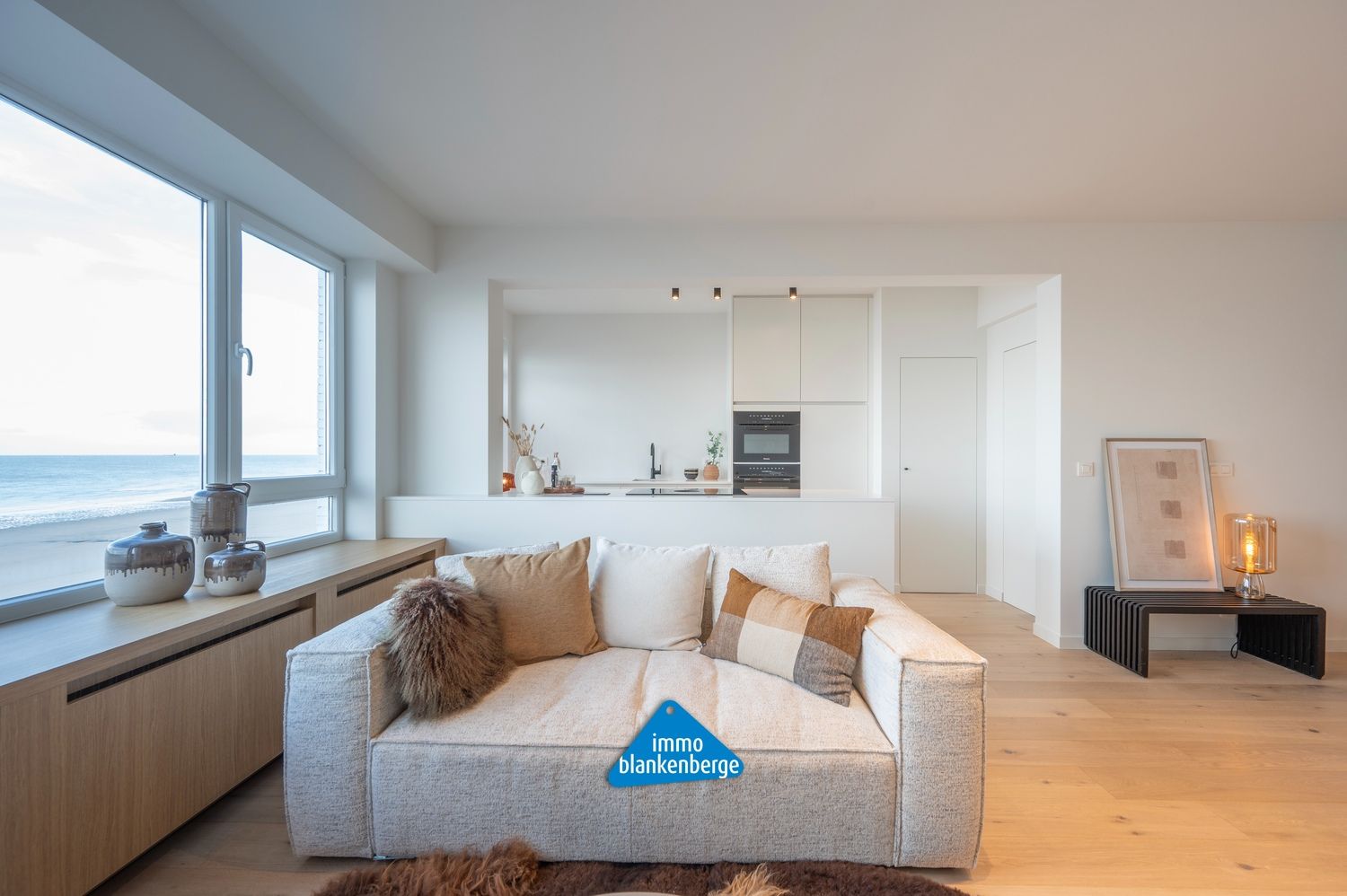 Luxeus appartement met 3 slaapkamers op de Zeedijk in Blankenberge met adembenemend zeezicht foto 4