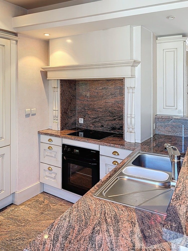 Unieke kans in hartje Hasselt – ruim appartement van 156 m² met optie tot opsplitsing foto 12