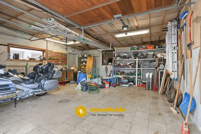 RUIME GEZINSWONING MET 3 SLPK EN GARAGE TE KOOP IN LOCHRISTI foto 25