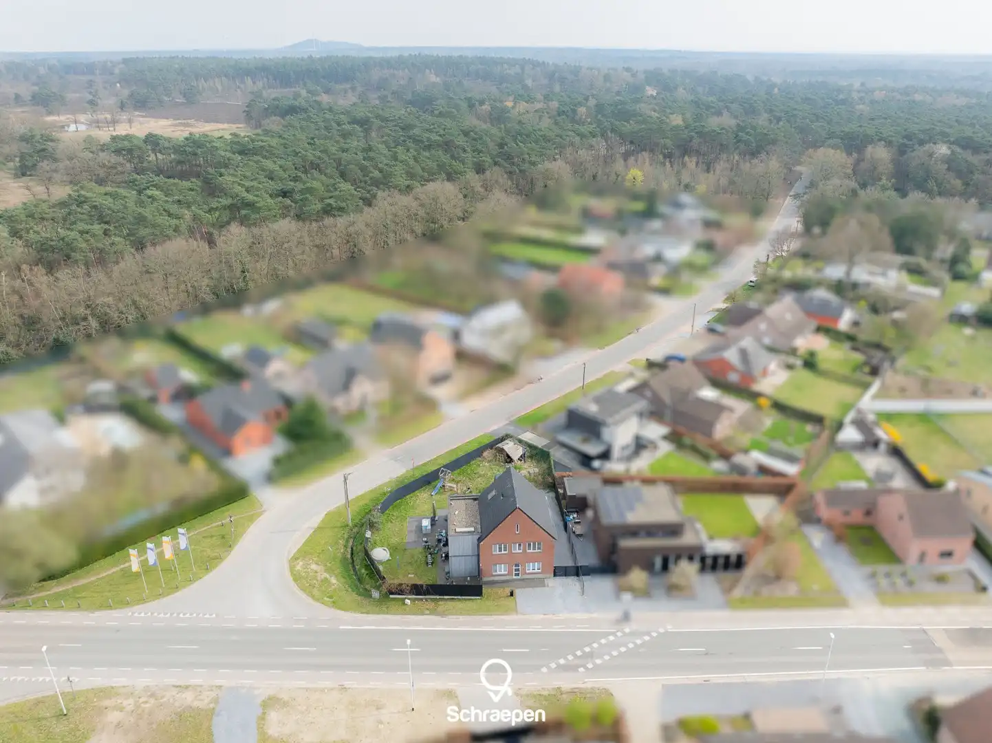 Op te frissen gezinswoning (270 m²) met 5 slpks én EPC-label C op hoekperceel van circa 7,5 are! foto 35