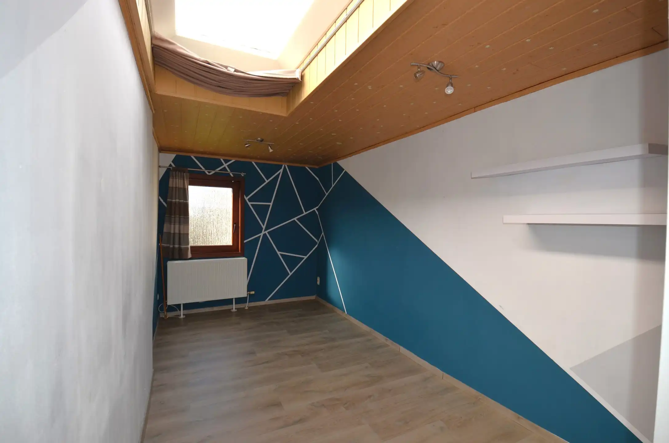 Knusse te renoveren laagbouw op TOP-ligging foto 13