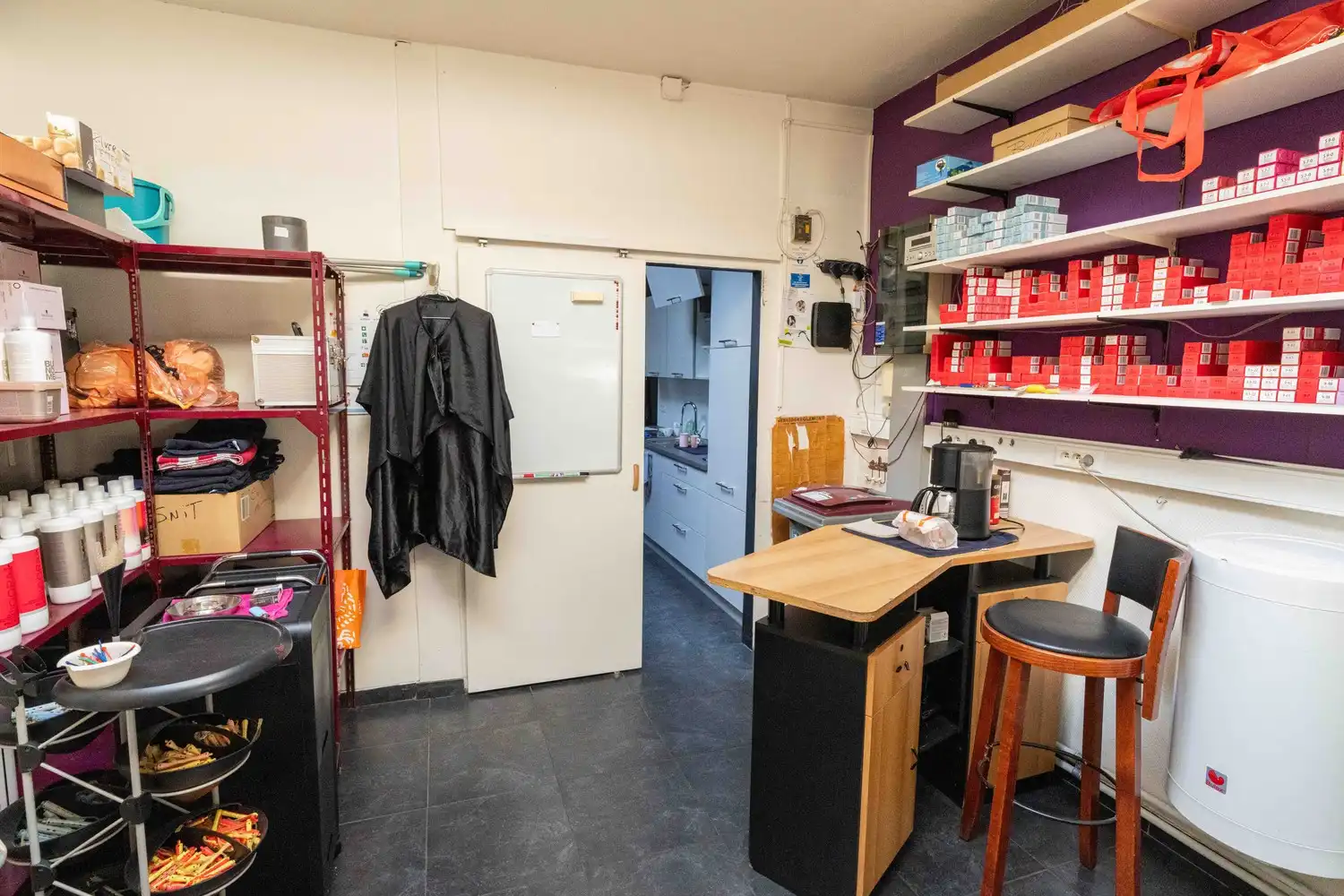 Instapklaar handelspand van ca. 110 m² op toplocatie in het centrum van Mol foto 20