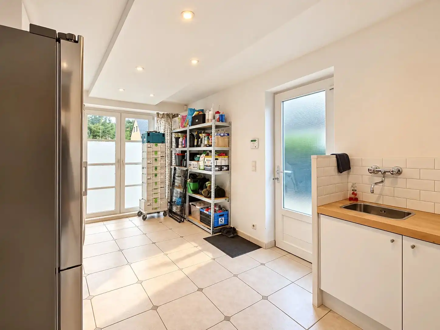 Instapklare woning met 4 slaapkamers op een mooi perceel. foto 12