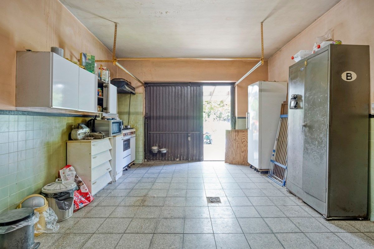 Ruime woning met 3 slaapkamers en grote tuin foto 15