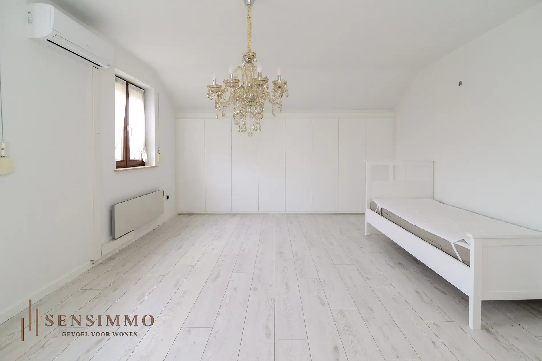 Ruime en energiezuinige woning met 4 slaapkamers op mooi perceel van 8a foto 18