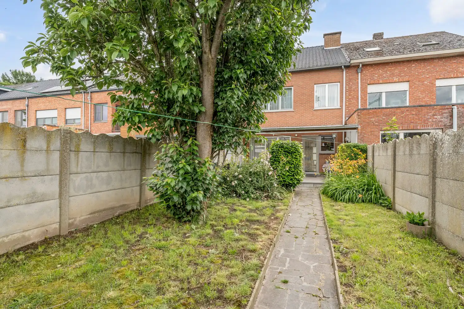 Zeer goed onderhouden en instapklare woning met drie slaapkamers, gezellige stadstuin en achter gelegen garage te Wijgmaal ! foto 20