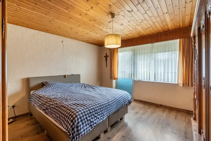 Uniek gelegen perceel met te renoveren woning op 24 are foto 24