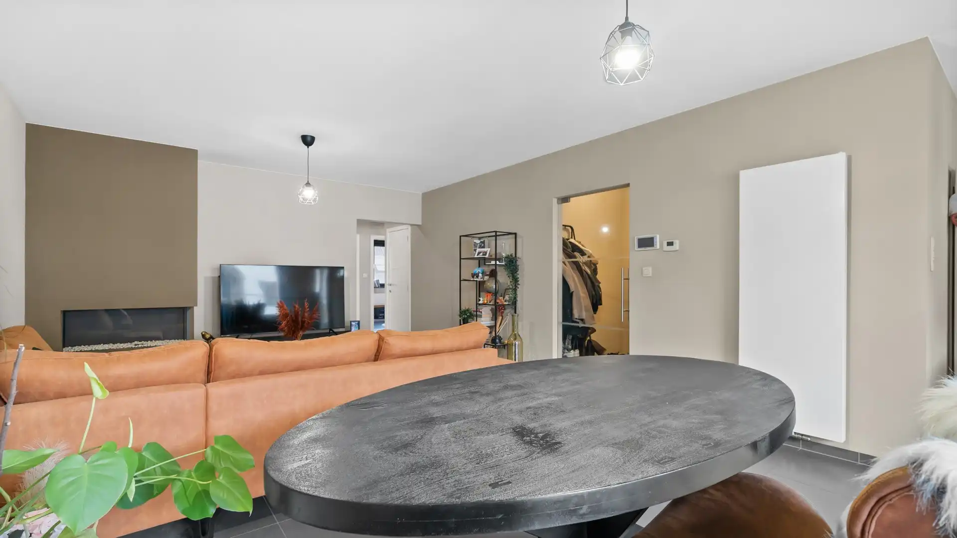 Instapklaar appartement vlakbij Genk centrum foto 6