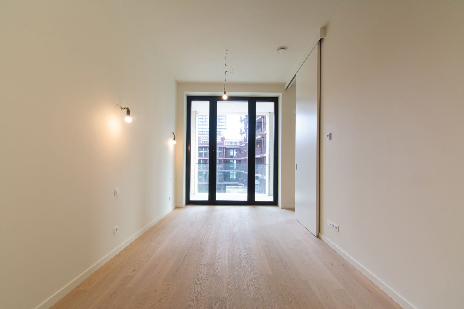 Ruim nieuwbouw ongemeubeld appartement met 2 slaapkamers foto 12