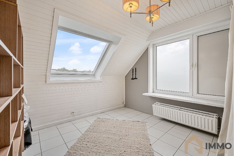 Te koop te centrum Ledegem ruim appartement met zonneterras van +/- 35 m², 2 slpks, garage foto 15