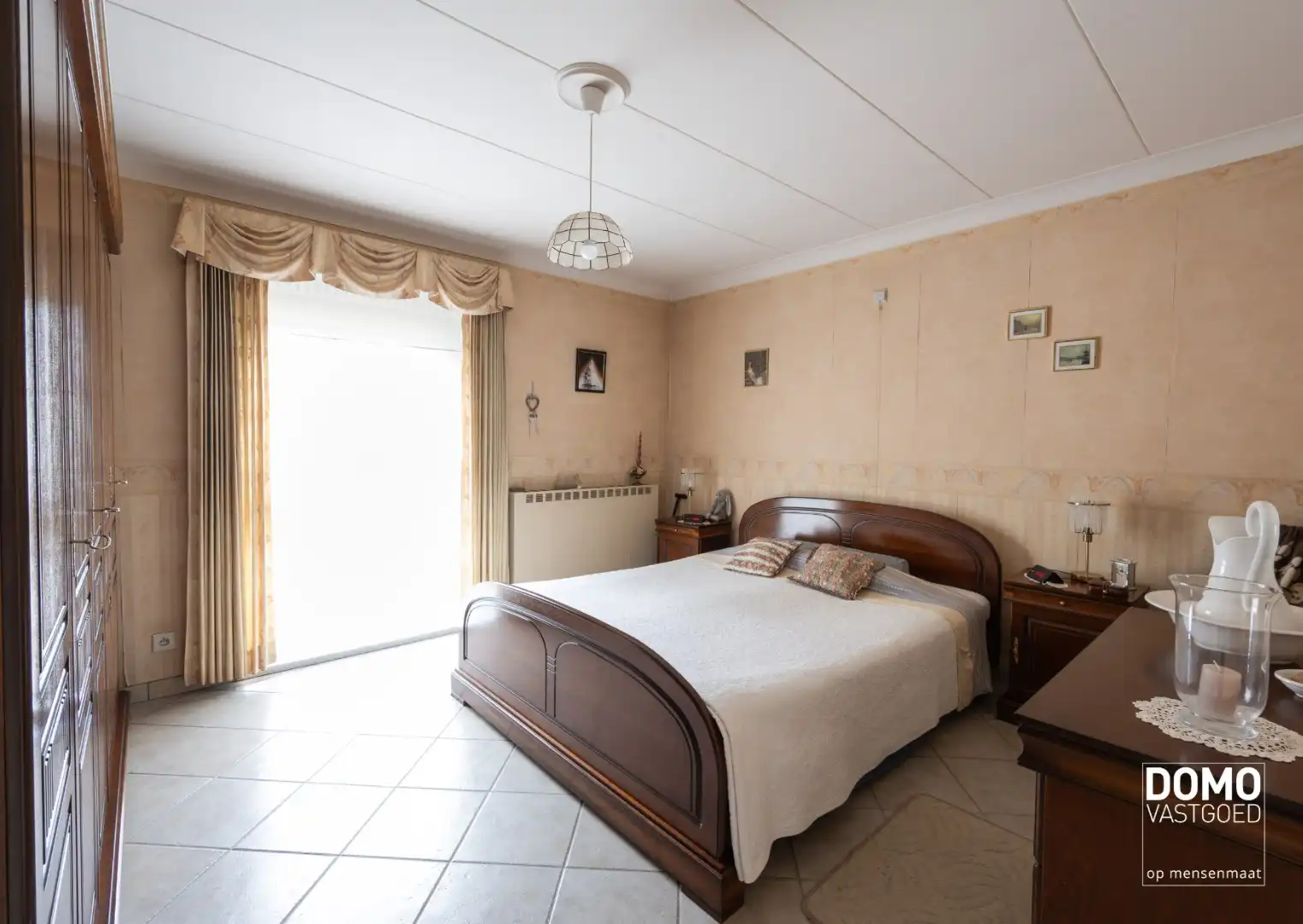 DEELS GERENOVEERDE WONING MET 3 SLAAPKAMERS, GARAGE EN RUIME TUIN TE KOOP IN KERMT  foto 10