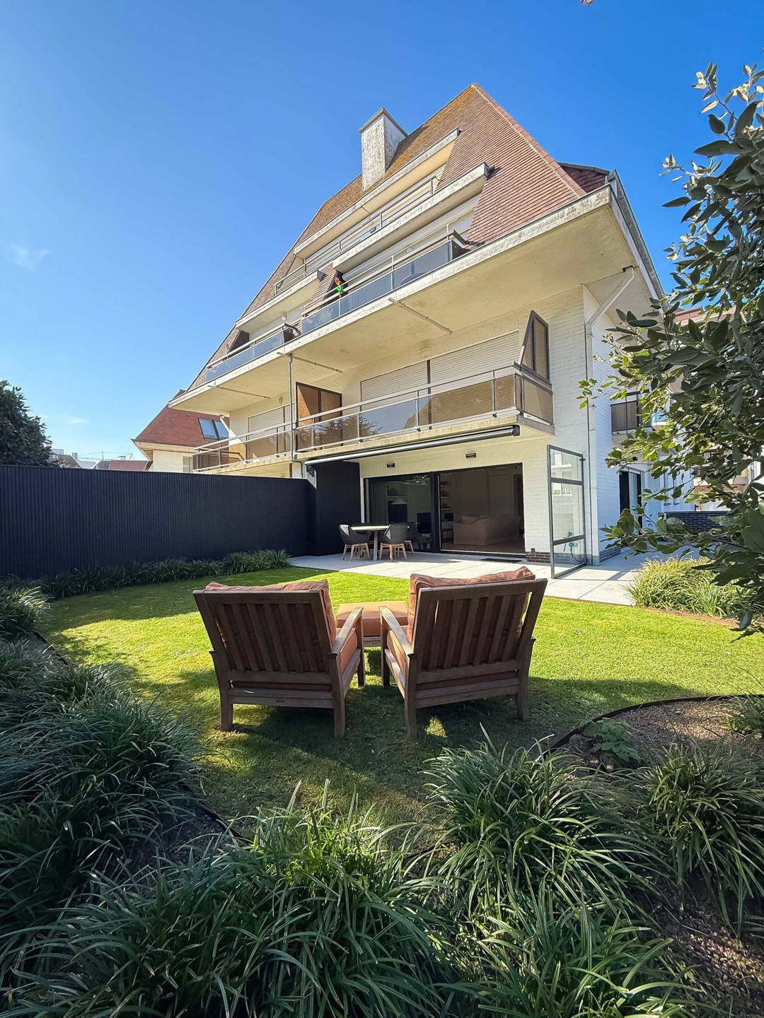 Uniek HOEKAPPARTEMENT met zonnige tuin in villaresidentie! foto 22