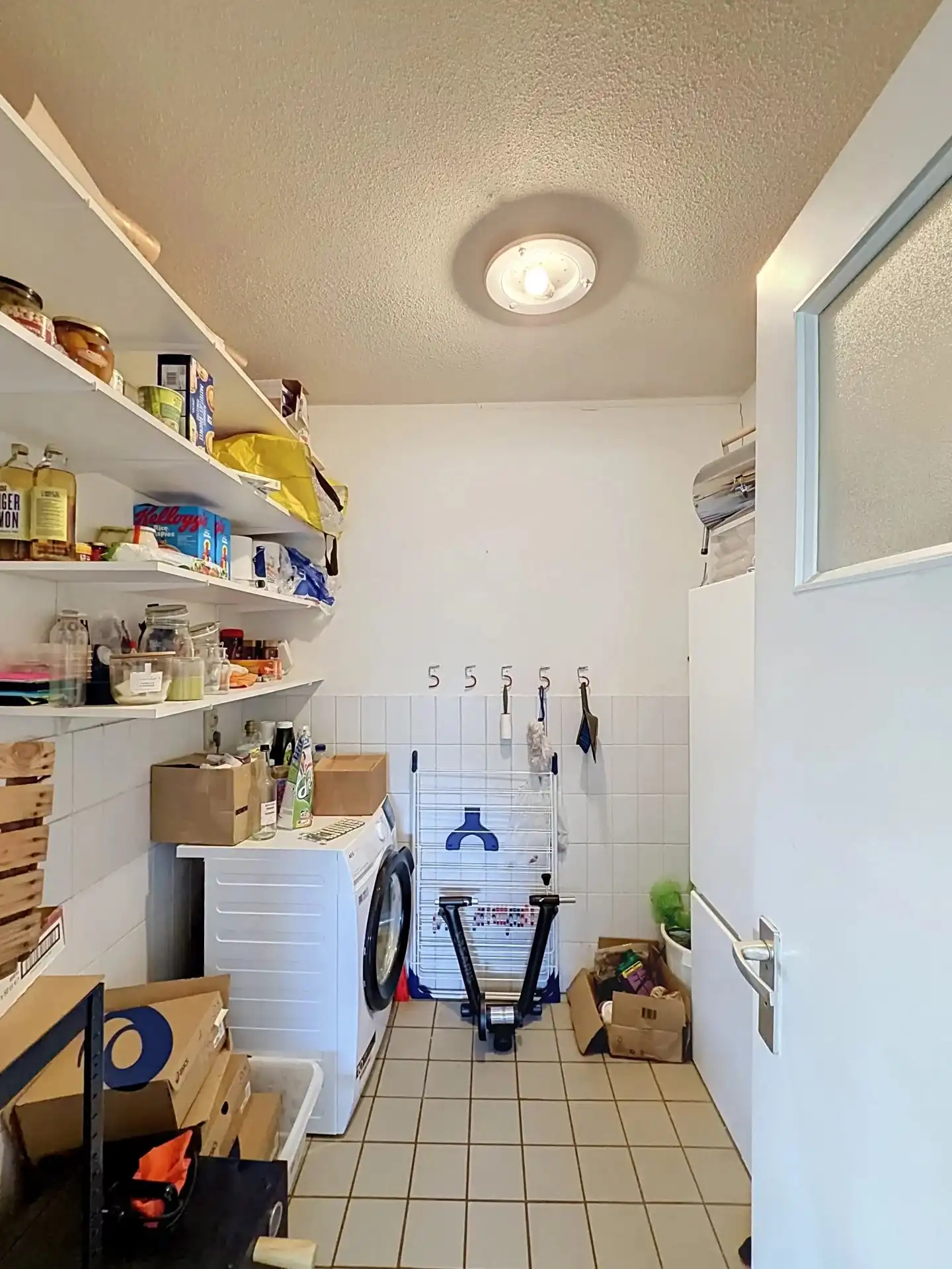 Gezellig en ruim duplex appartement in hartje Lommel met staanplaats. foto 13