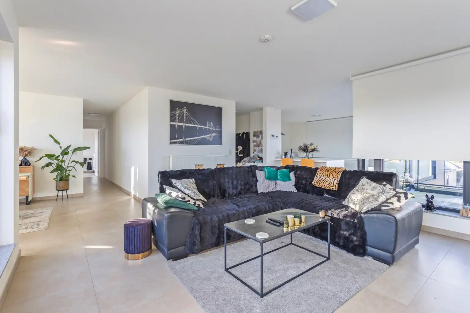 Penthouse in uitstekende staat met 2 slpks en 2 carports foto 9