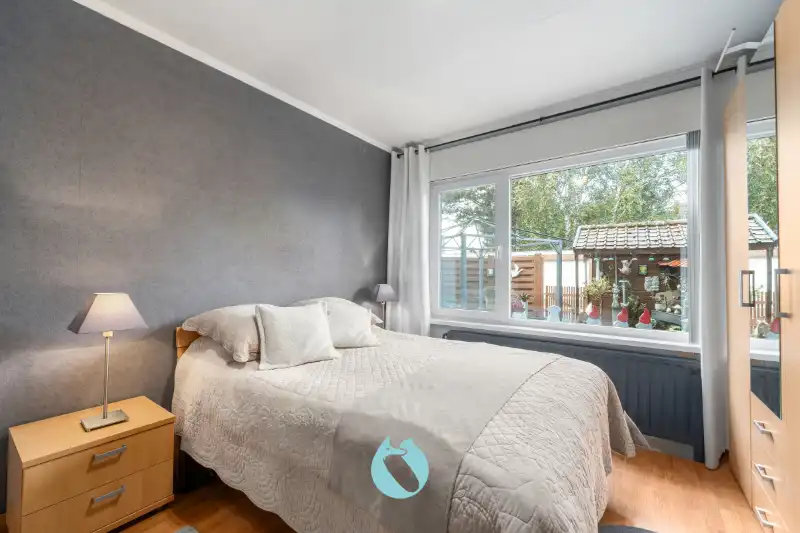 Kleinschalig hoekgebouw met 3 appartementen en 3 garages foto 6