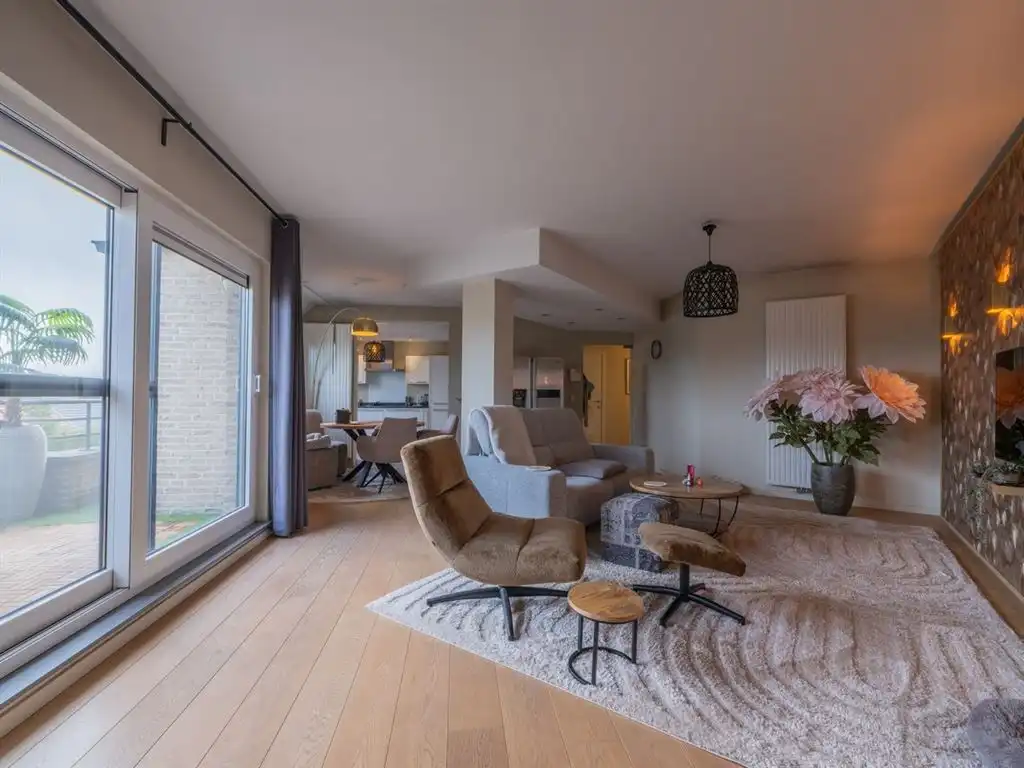 Modern duplex appartement met ondergrondse autostaanplaats foto 9