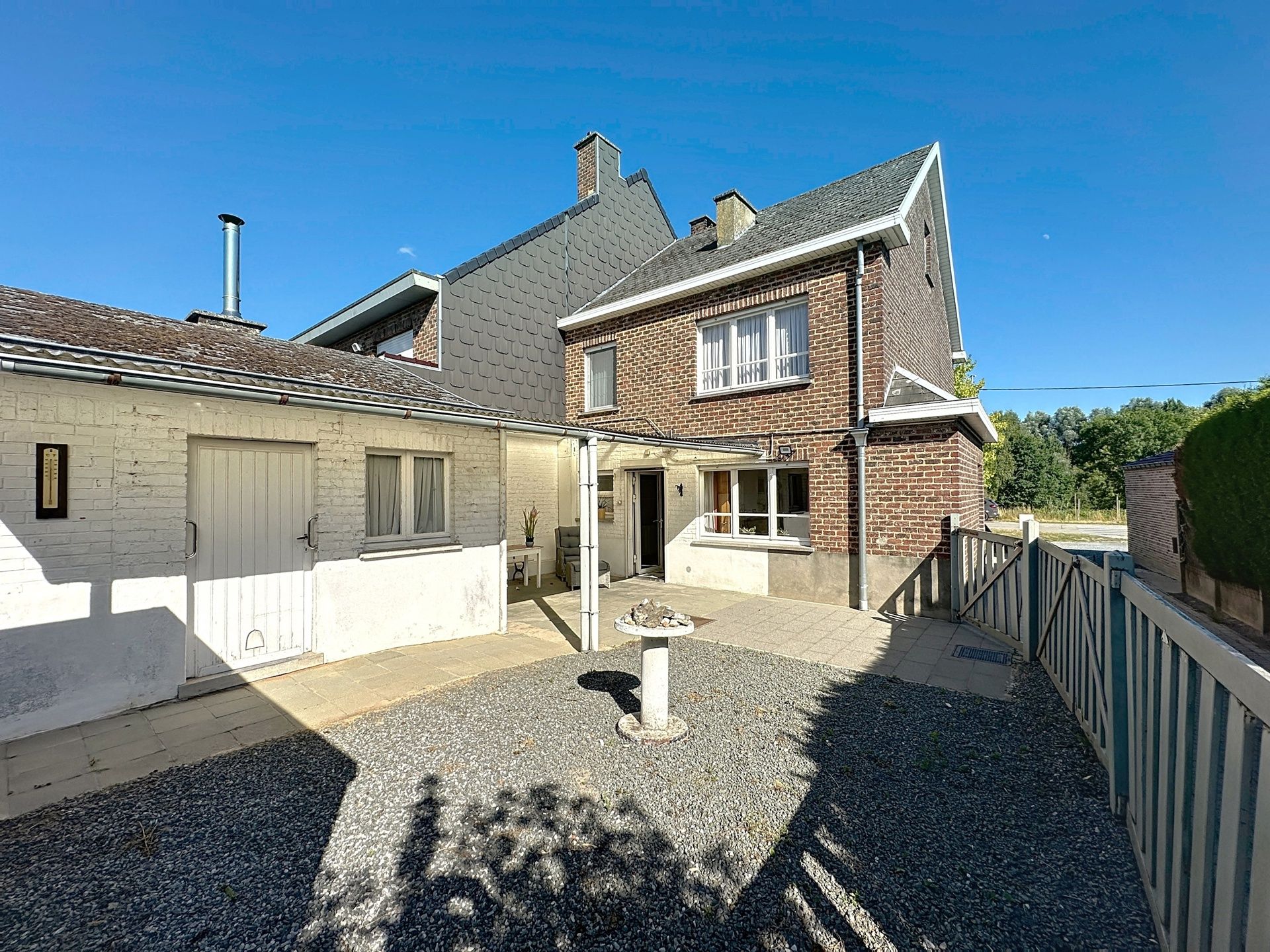  3-gevel woning op interessante ligging foto 3