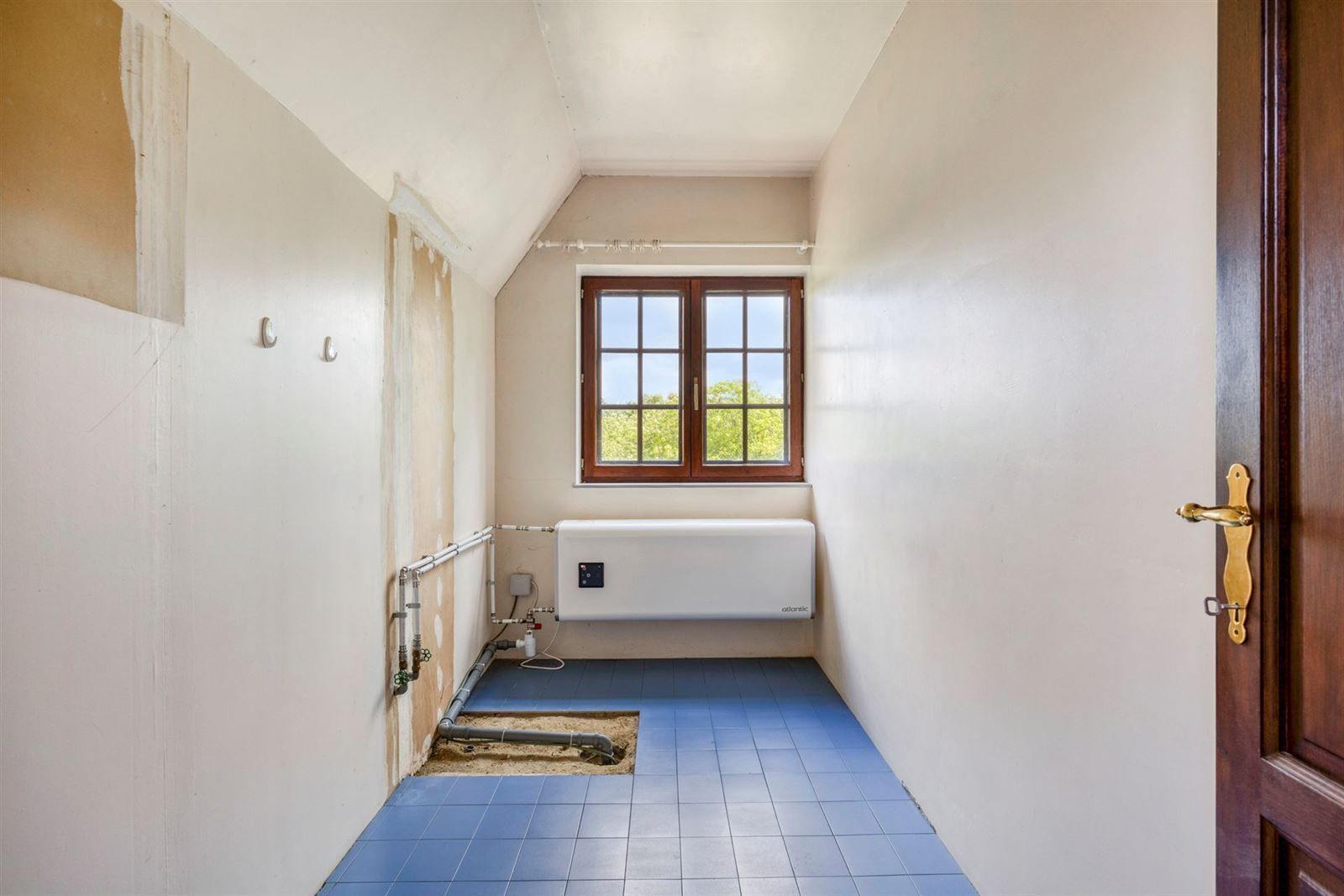 Grote woning op een terrein van 1989m² te Beersel foto 25