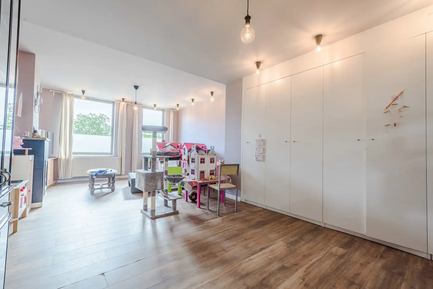 ruime woning met 4 slaapkamers op een fraai hoekperceel  foto 11