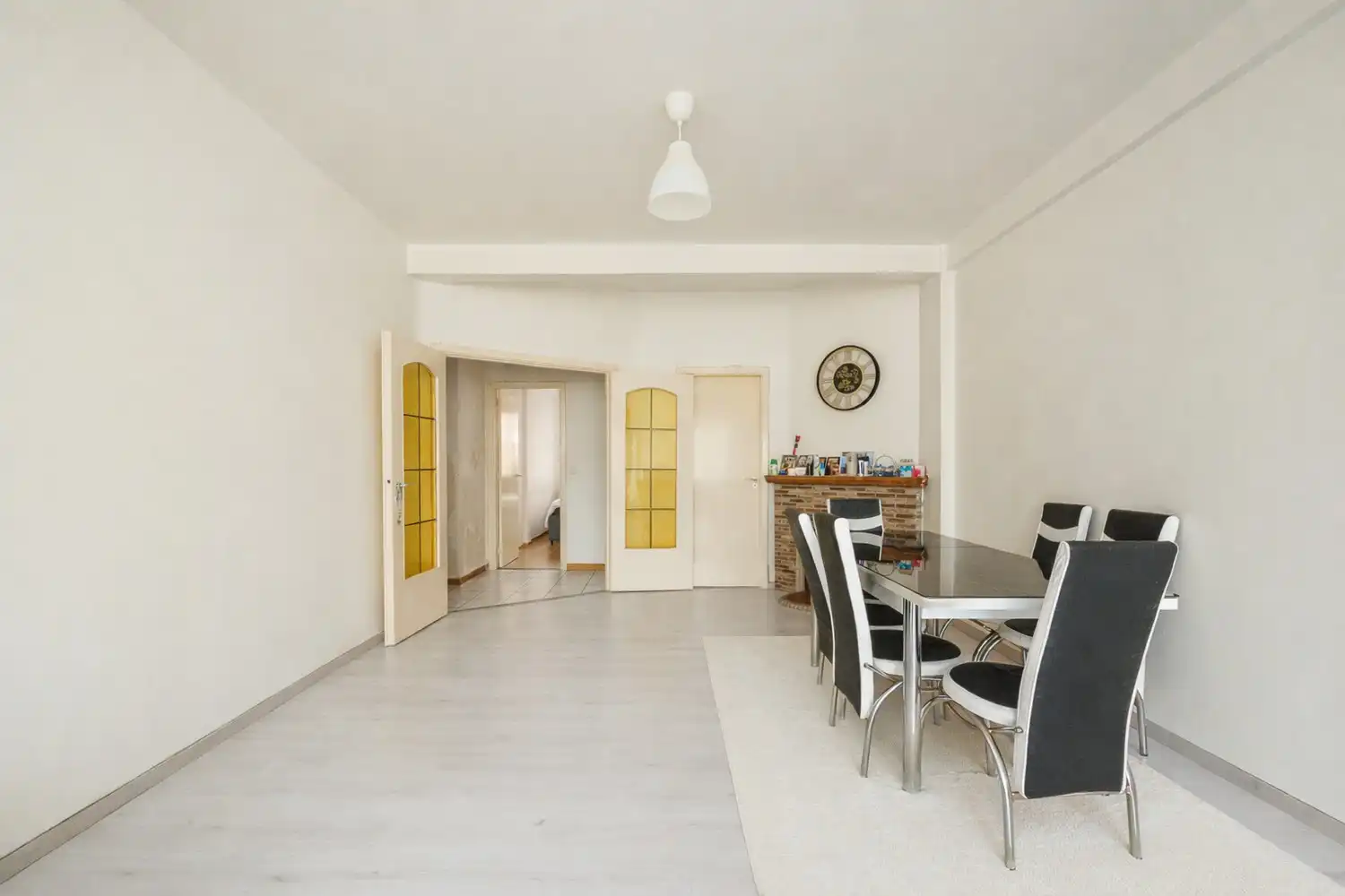 Instapklaar appartement met terras en 2 slaapkamers (ca. 90 m²). foto 7