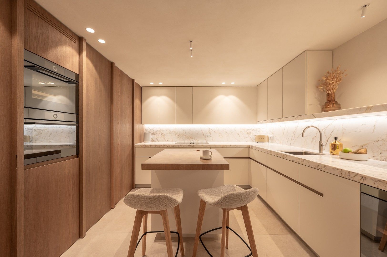 Prachtig gerenoveerd hoekappartement van 164 m2 met fantastisch open zicht op de Approach Golf in het Zoute. foto 13