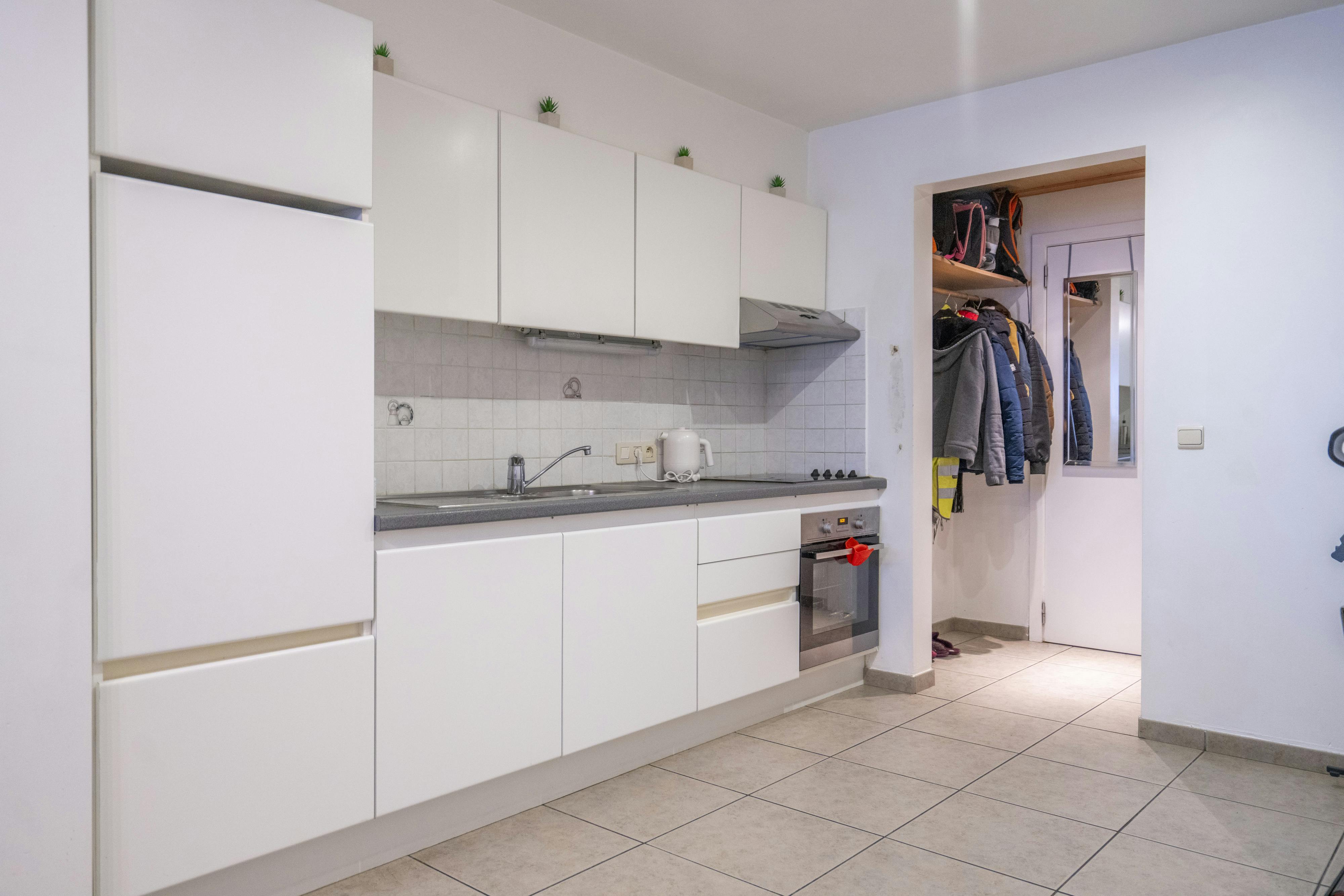 Opbrengsteigendom met twee appartementen te koop in Kortrijk foto 19