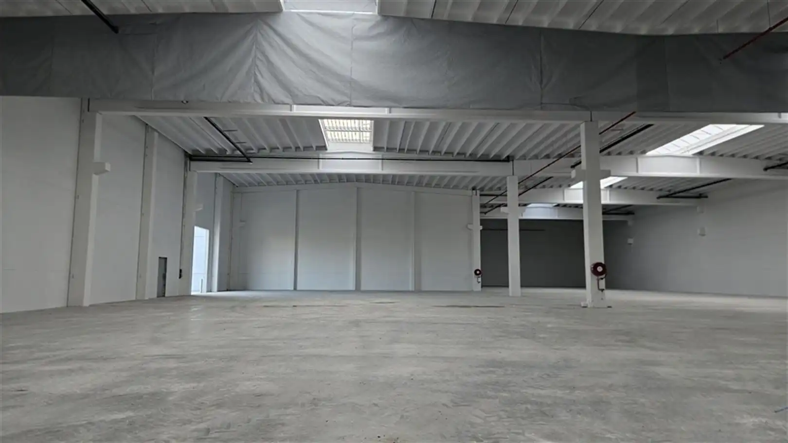 Twee nieuwbouw loodsen met zichtlocatie E17 foto 7