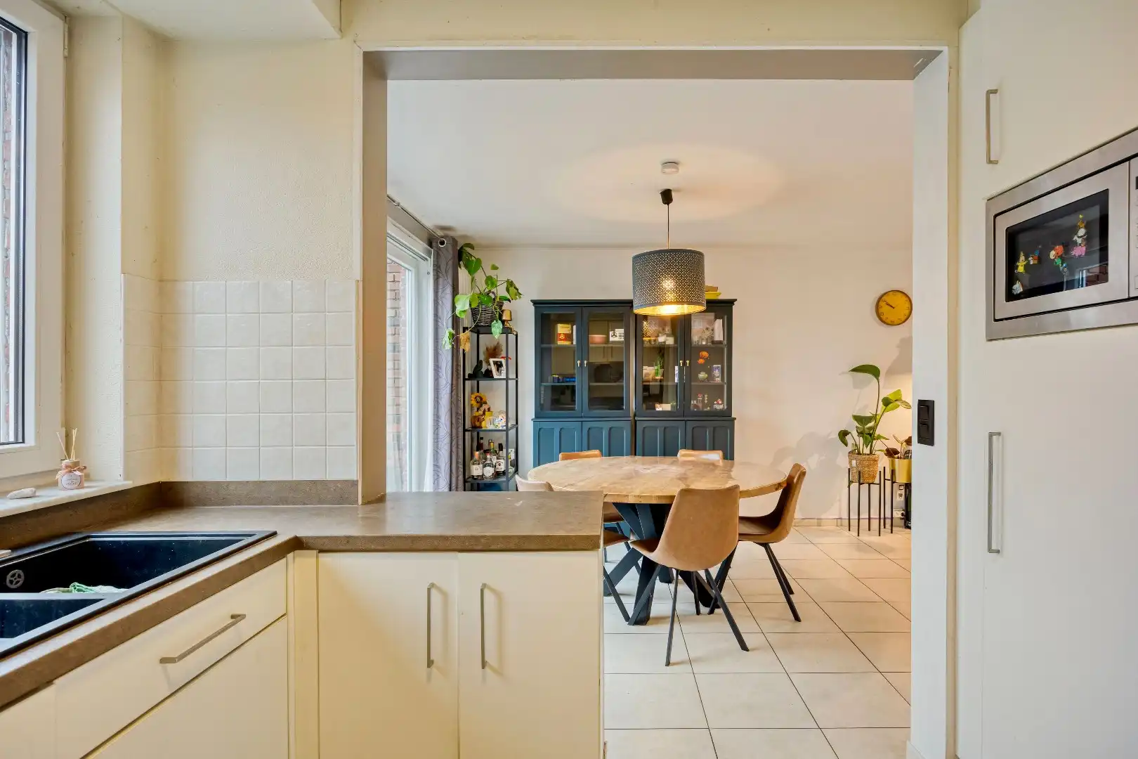 Instapklare woning te koop met 3 slpk, garage en tuin. foto 9