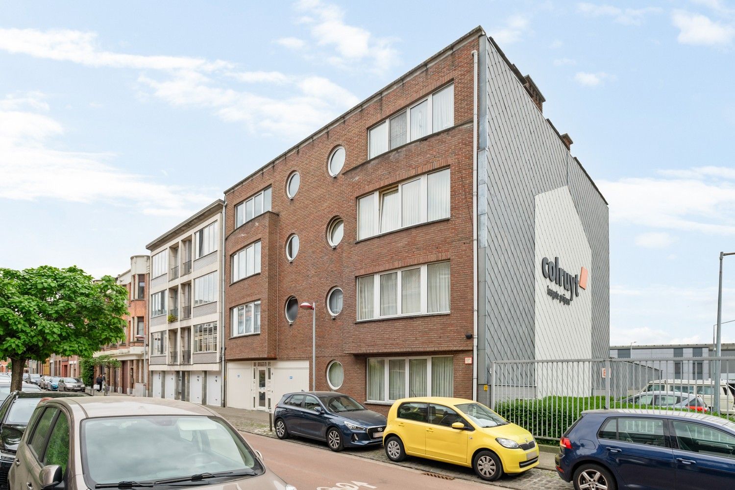 Ruim appartement met autostaanplaats in het centrum van Merksem! foto 17