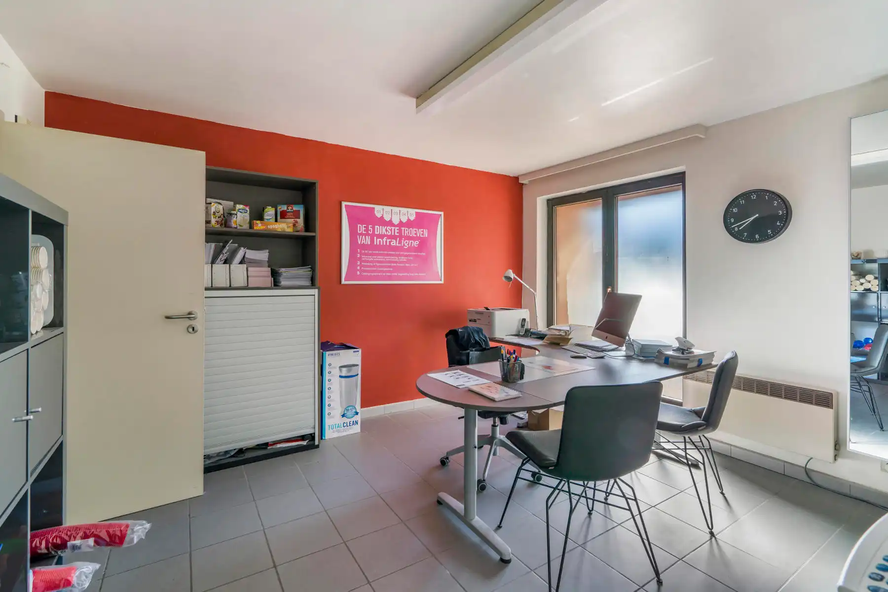 Uitstekend gelegen handelspand/hoekpand  met garage   foto 8