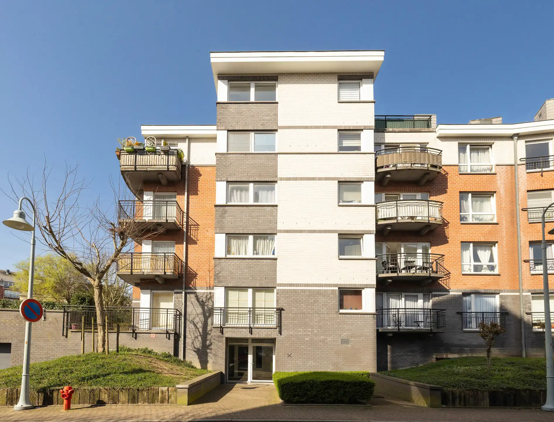 Jette: 1-slaapkamerappartement + verplichte parking foto 15