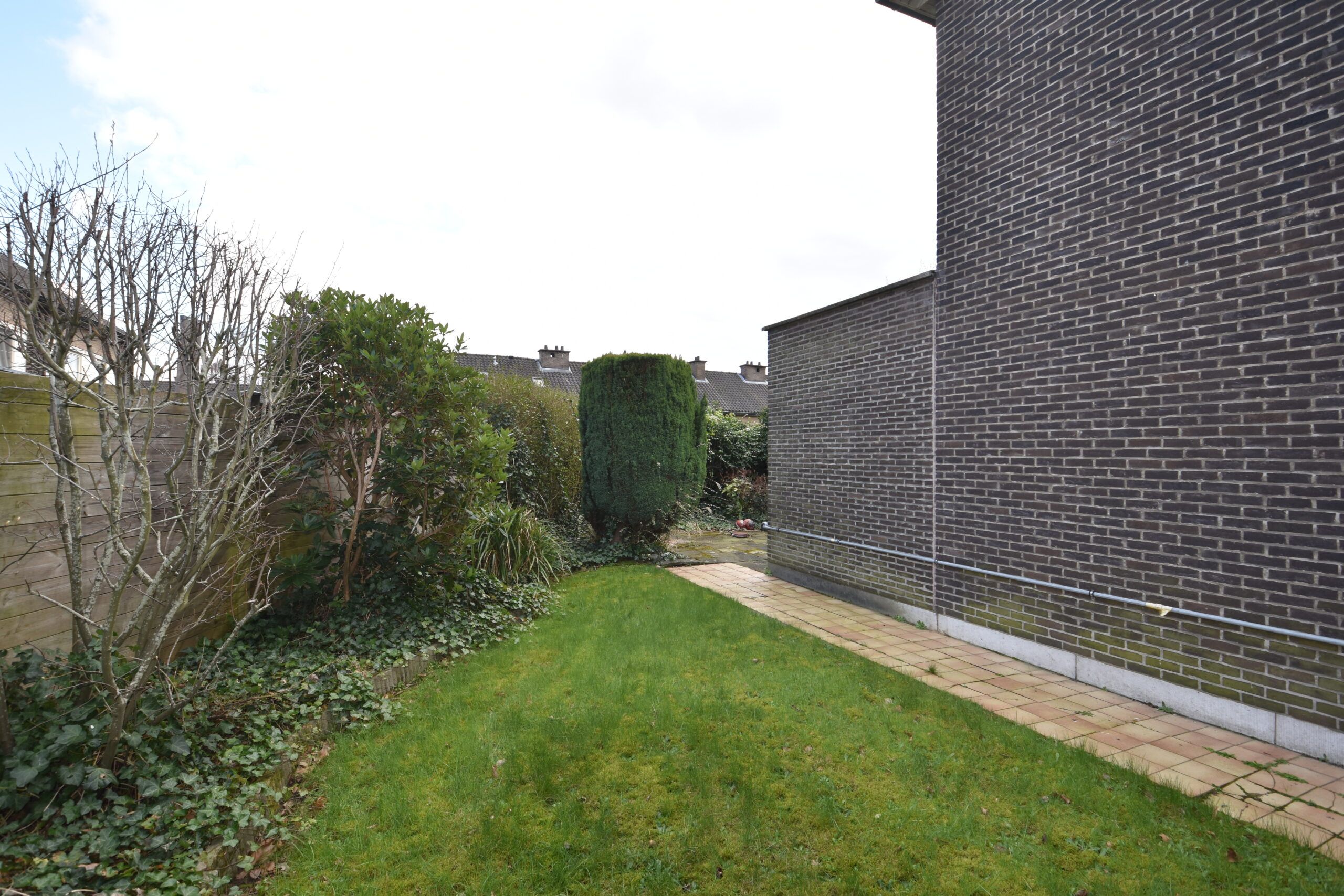 Halfopen bebouwing met 3 slaapkamers en tuin in Temse foto 2