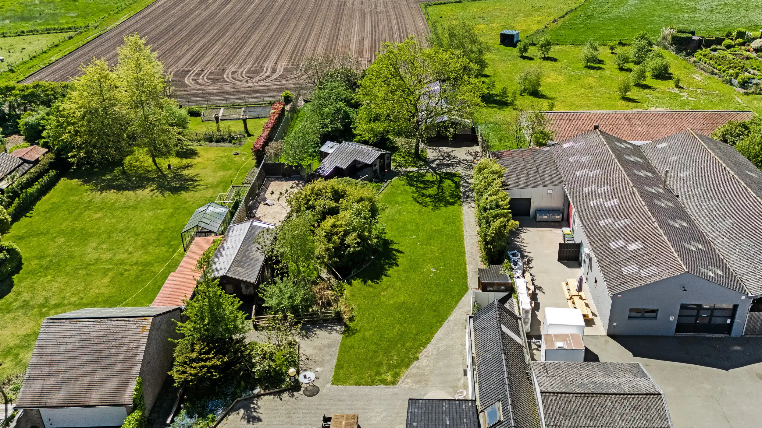Charmante villa met ruimte op 2.345 m² perceel foto 18