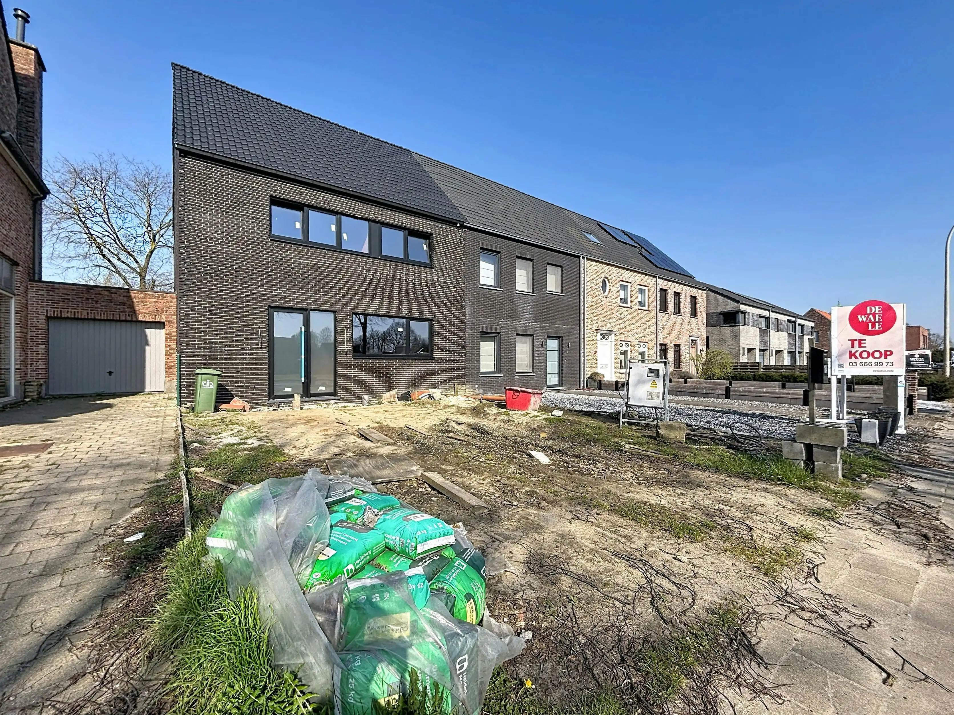 Halfopen ruwbouw te koop vlakbij het centrum van Wuustwezel foto 3