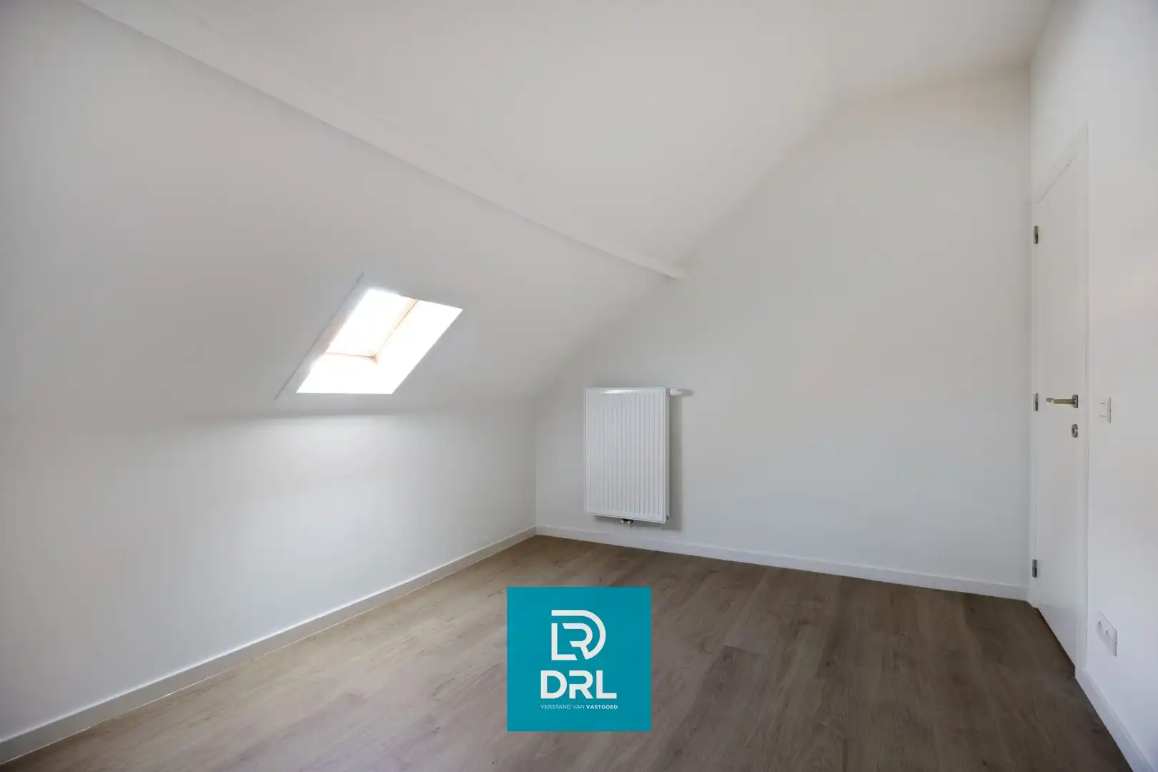 HOOGWAARDIG GERENOVEERDE WONING te SINT-ANDRIES foto 13
