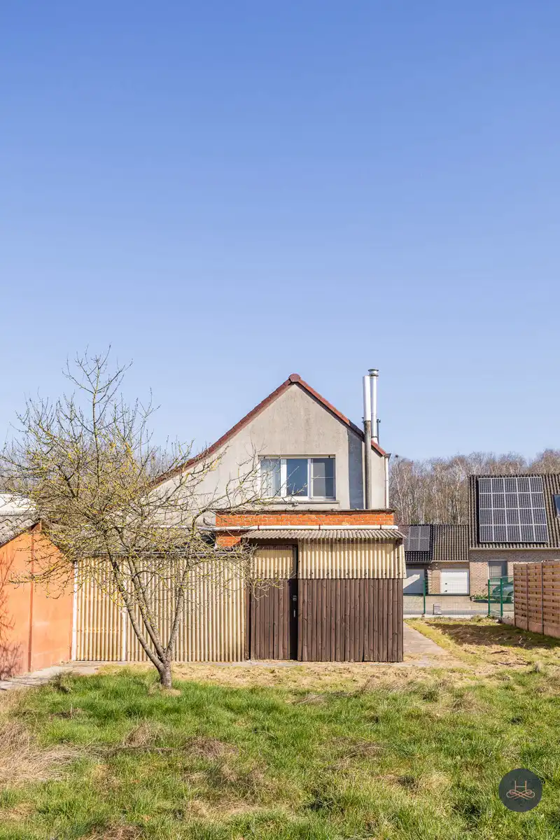 Openstaande te renoveren woning op 1685m² te Begijnendijk foto 6