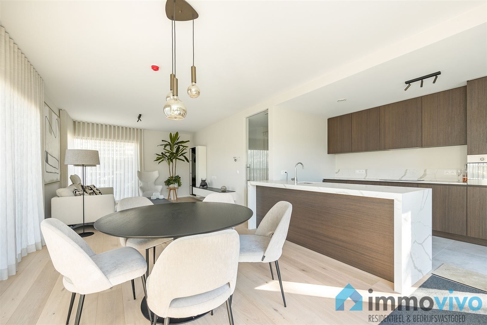 Nieuwbouw assisentiewoning met 2 slaapkamers en tuin foto 2