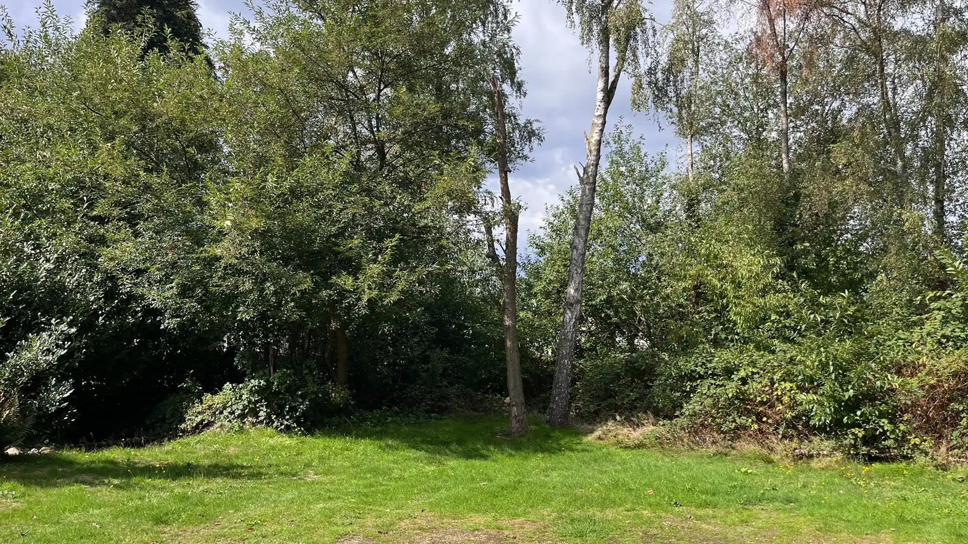 Gelijkvloers appartement met twee slaapkamers, tuin en garage. foto 4